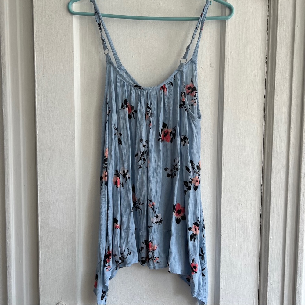 Torrid blue floral top
